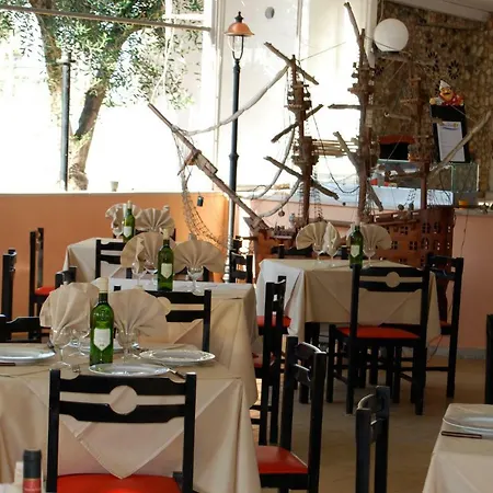 Gargano Village מלון