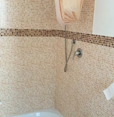 Gargano Village מלון 3*